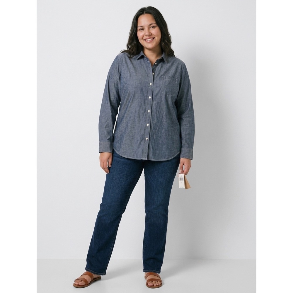 Women's Gap Fitted Boyfriend Chambray Blue Button Down Long Sleeve Shirt XL NWT